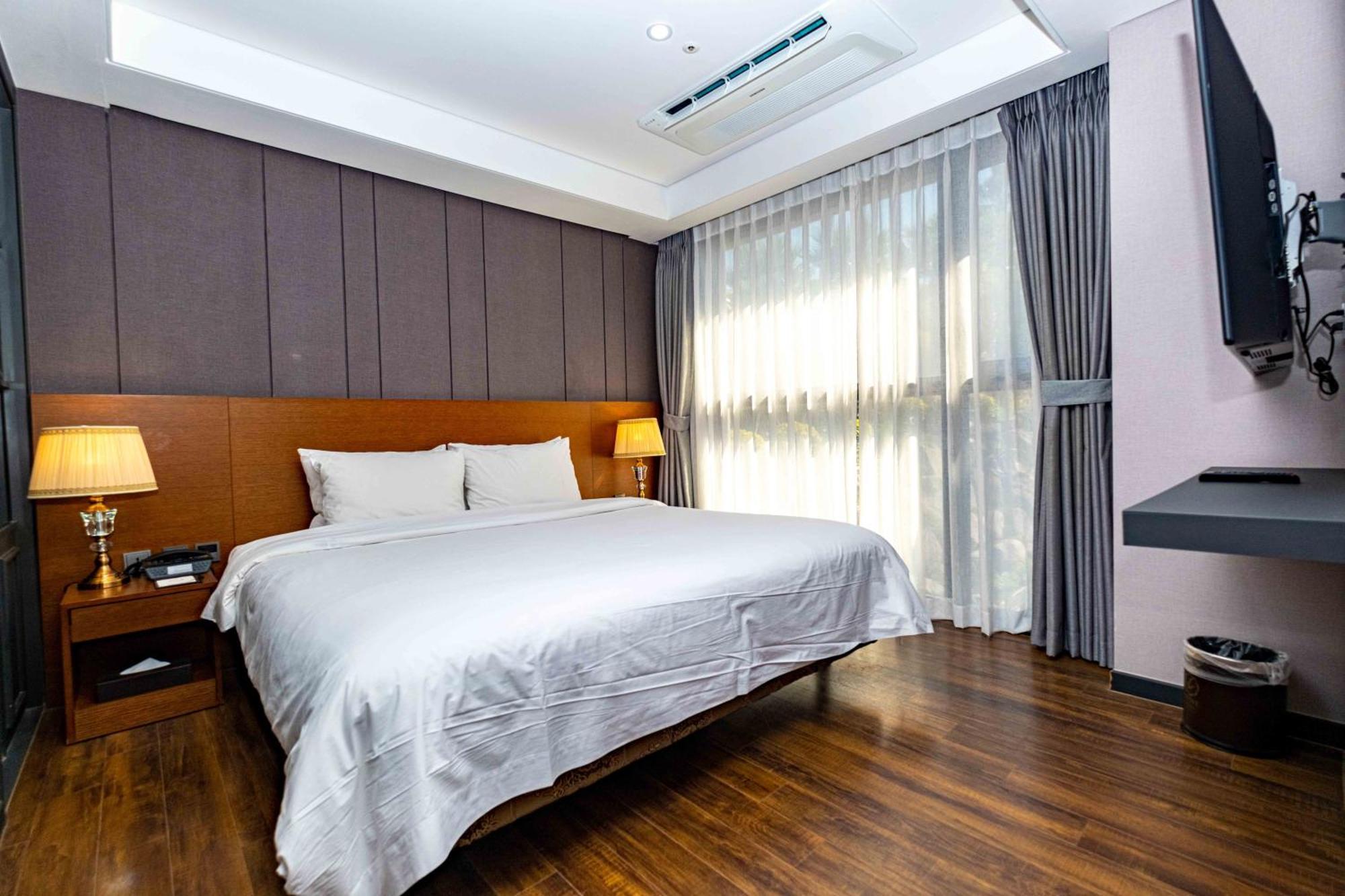 Dyne Oceano Hotel Jeju Exterior photo