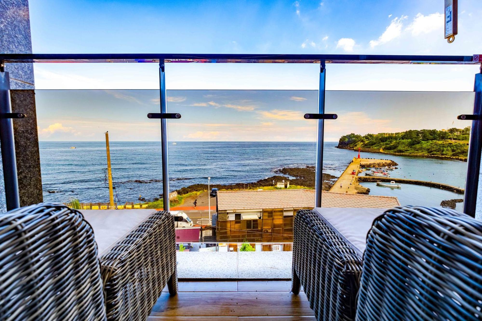 Dyne Oceano Hotel Jeju Exterior photo
