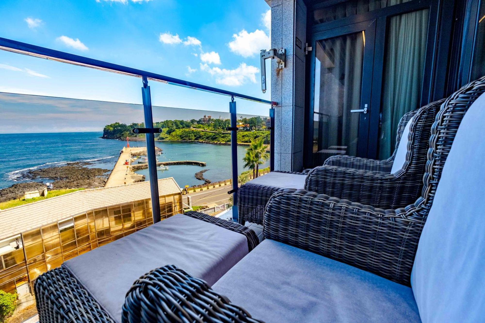Dyne Oceano Hotel Jeju Exterior photo