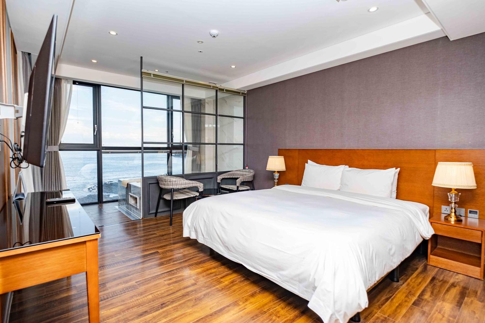Dyne Oceano Hotel Jeju Exterior photo