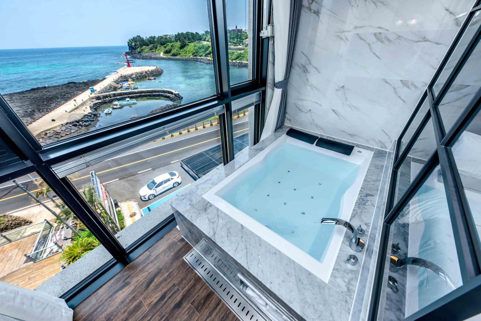 Dyne Oceano Hotel Jeju Exterior photo