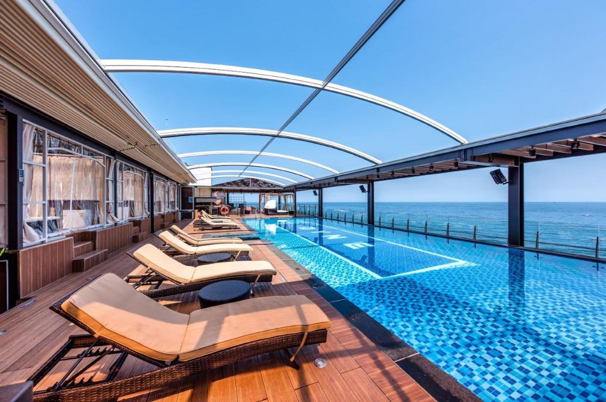 Dyne Oceano Hotel Jeju Exterior photo